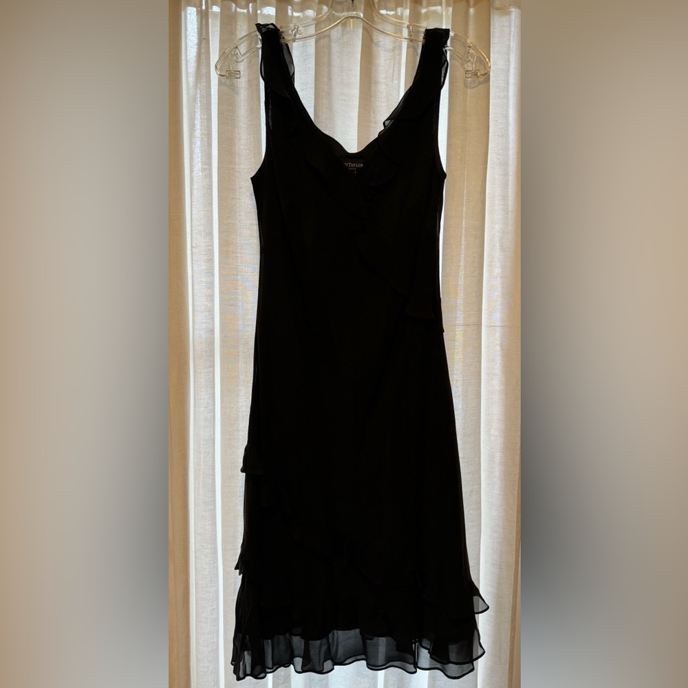 Ann Taylor formal black crepe sleeveless dress -never  worn